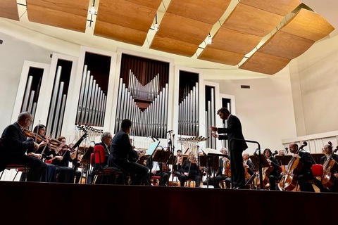 E701493c-c976-46be-937d-1e4ba359fc02